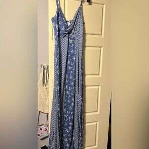 Super cute maxi dress
